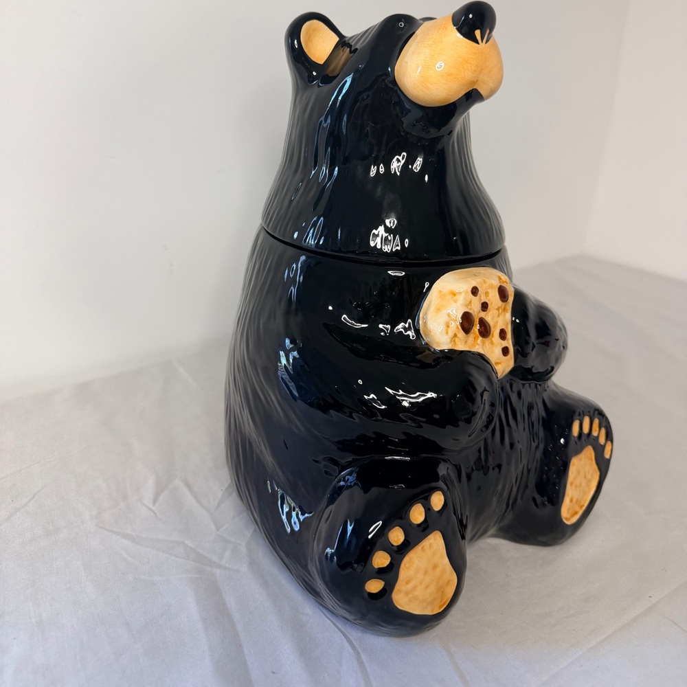 Big Sky Carvers Bearfoots Bear Cookie Jar Jeff Fleming Black Bear w Cookie - Picture 3 of 4